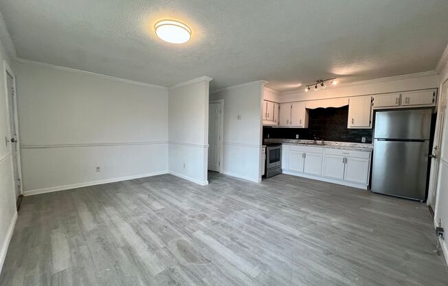 Completely updated 2 bedroom home minutes from Downtown Lagrange!
