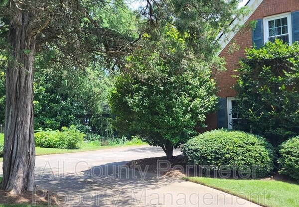 2551 TANAGER CT