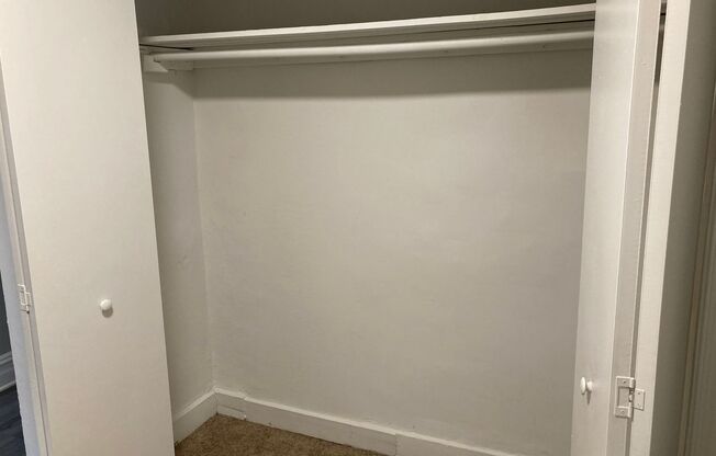 Studio, 1 bath, 450 sqft, $1,149, Unit 50-4