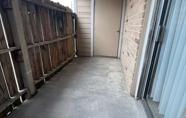 1 bed, 1 bath, 660 sqft, $900, Unit 18-501