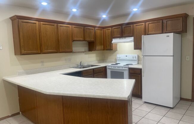 3 beds, 2 baths, 1,315 sqft, $1,075, Unit 1003 Phesant Run