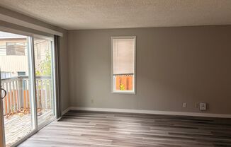 ZhH608 - R Street Apts