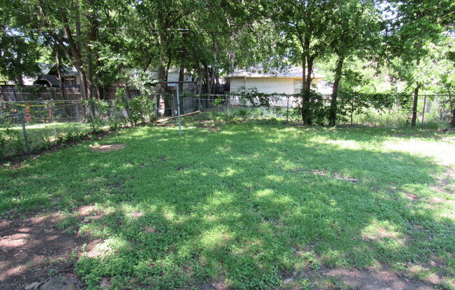 3 beds, 2 baths, $1,650