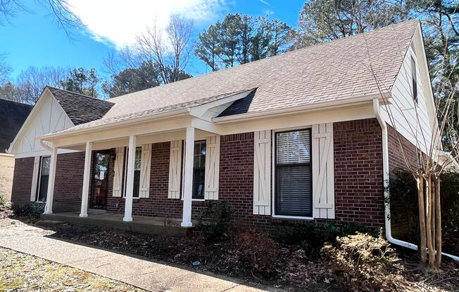 Spacious Germantown home! Walking distance to Farmington Elementary. Small pets are welcome. 2 bedrooms down.