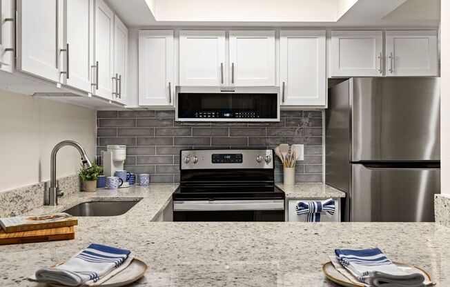1 bed, 1 bath, 700 sqft, $957, Unit 223
