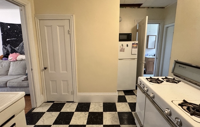 30 BEACON ST