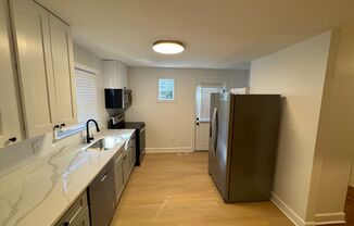 2 beds, 1 bath, $2,599