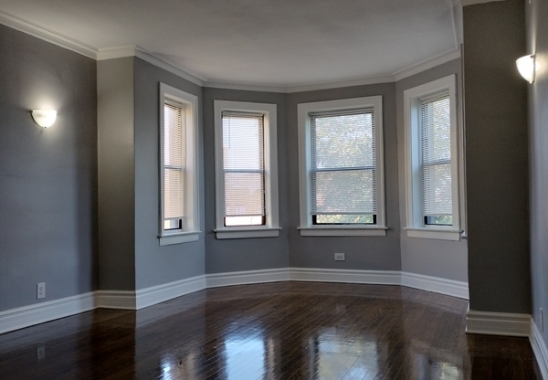 8000 S HERMITAGE AVE