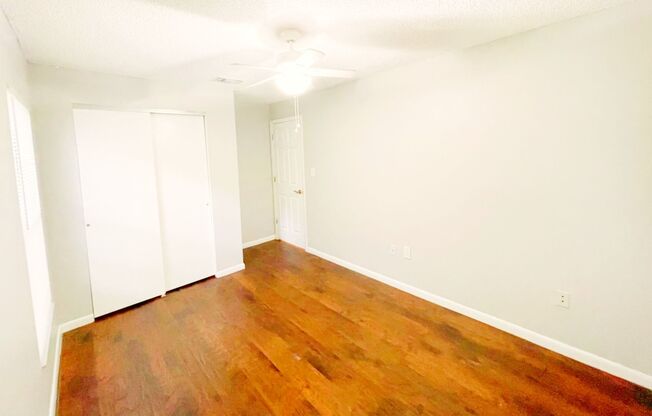 3 beds, 1 bath, $2,400