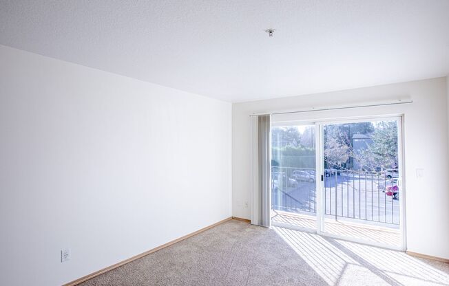 2 beds, 2 baths, 847 sqft, $1,550, Unit 44