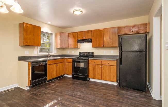 2 beds, 2.5 baths, $1,395, Unit 2684 Chupp Rd