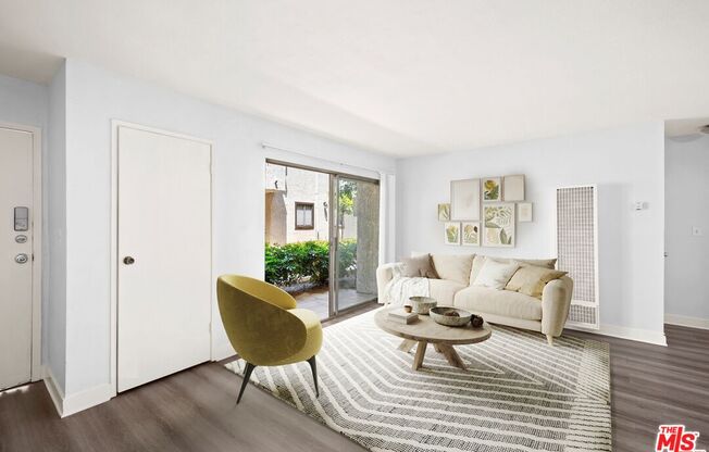 1 bed, 1 bath, 634 sqft, $1,750, Unit 115