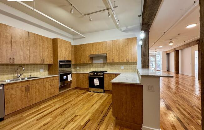 275 CONOVER ST