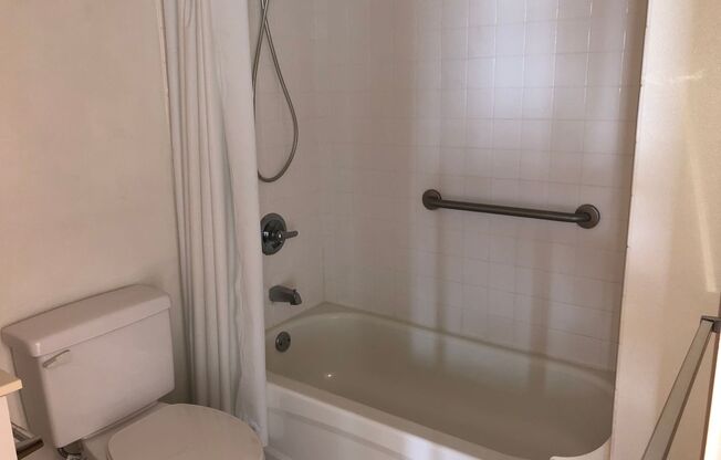 1 bed, 1 bath, $1,950
