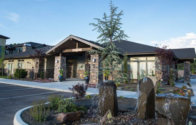 1 bed, 1 bath, 650 sqft, $1,350, Unit 2-305