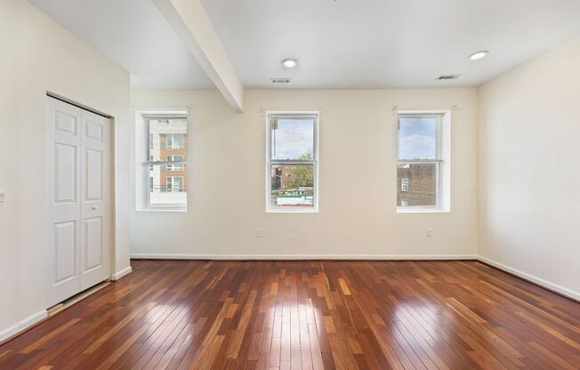 806 Kennedy St. NW