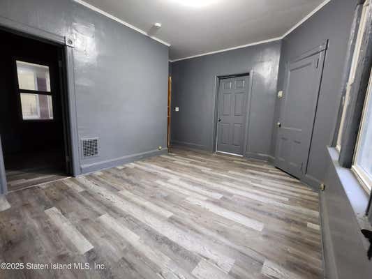 247 CHARLES AVE