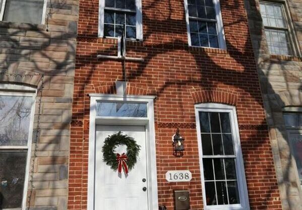 1638 E FT AVE