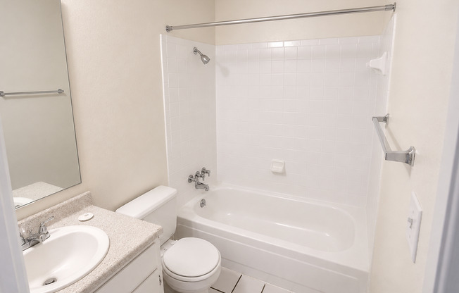 1 bed, 1 bath, 600 sqft, $1,239, Unit WWK-208