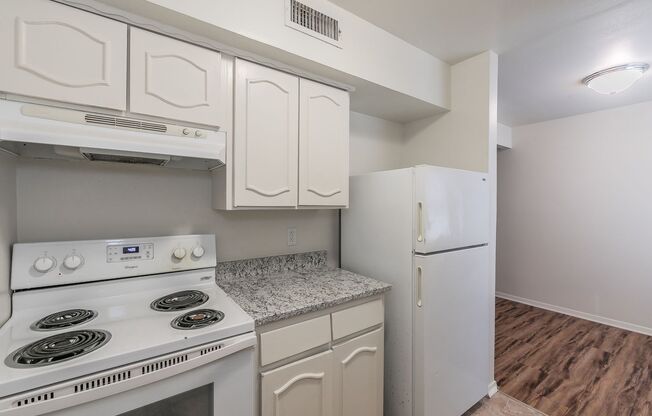 1 bed, 1 bath, $1,095, Unit # 11