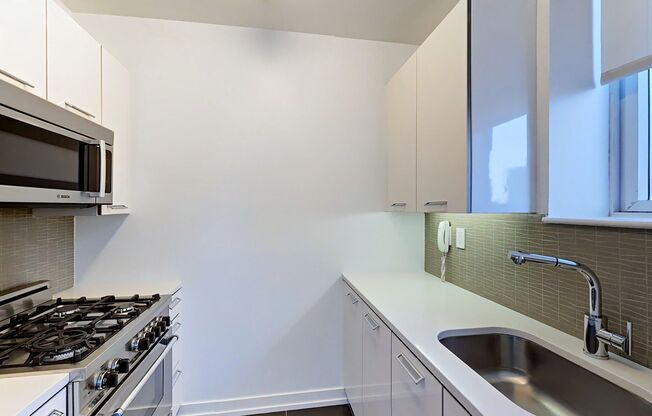 1 bed, 1 bath, 619 sqft, $5,695, Unit 12-C