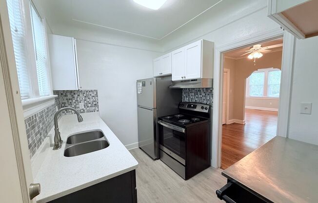 1 bed, 1 bath, 850 sqft, $1,700, Unit #2