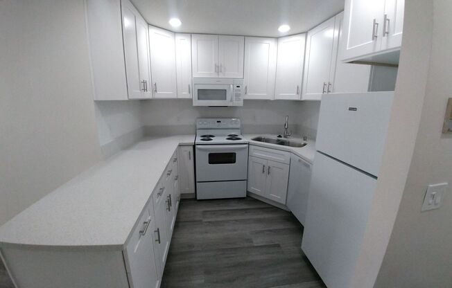 2 beds, 1 bath, 675 sqft, $2,395, Unit 101