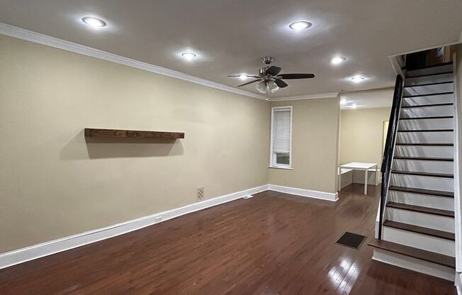 Gorgeous 3-Bedroom Townhome in South Philadelphia! Available NOW!
