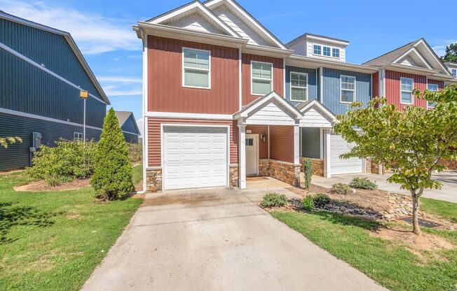 3 beds, 2.5 baths, 1,580 sqft, $2,400, Unit AV137