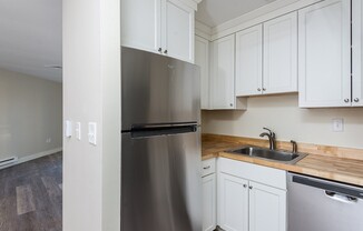 1 bed, 1 bath, 702 sqft, $2,100, Unit 108