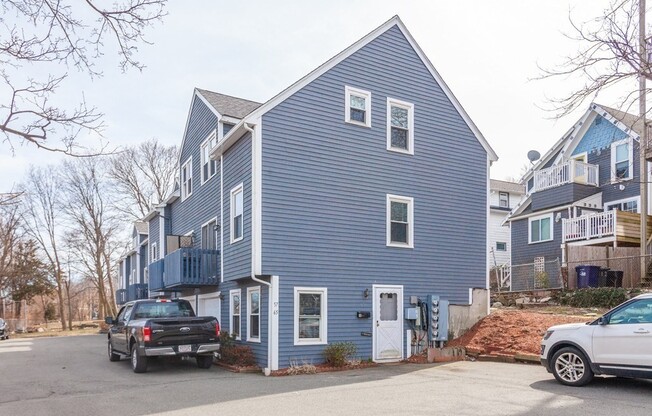57 VICTORY RD
