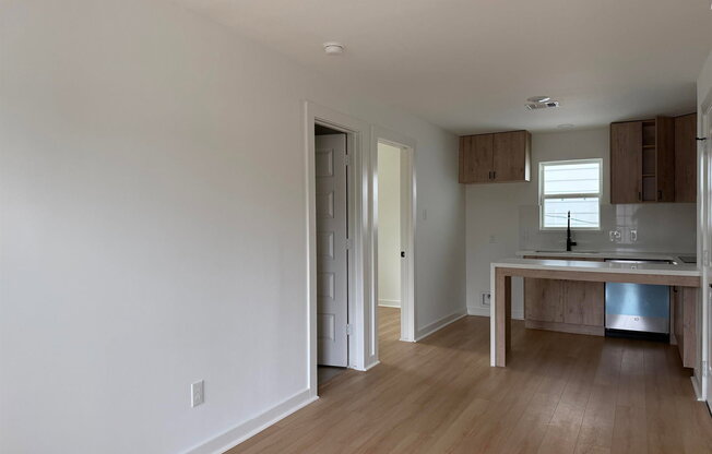 2 beds, 1 bath, 500 sqft, $1,245, Unit 1