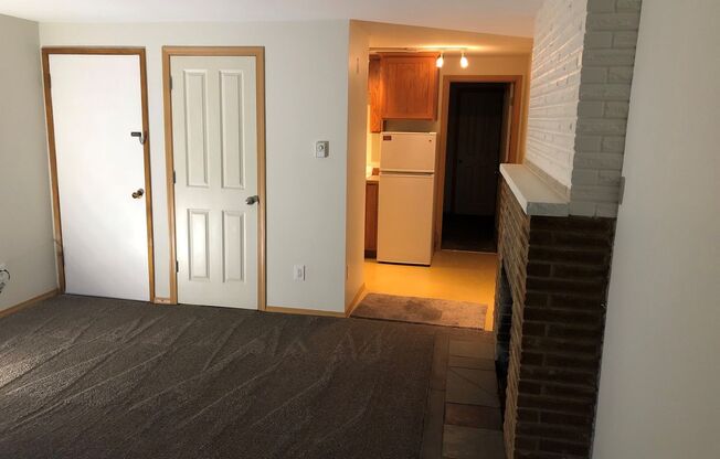 1 bed, 1 bath, 600 sqft, $1,450, Unit E17-107