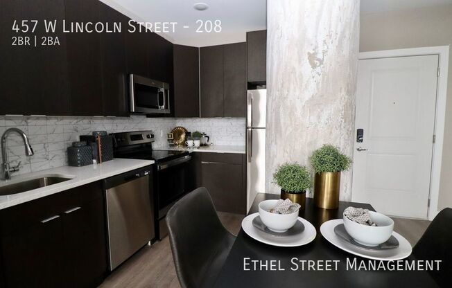 457 W Lincoln St
