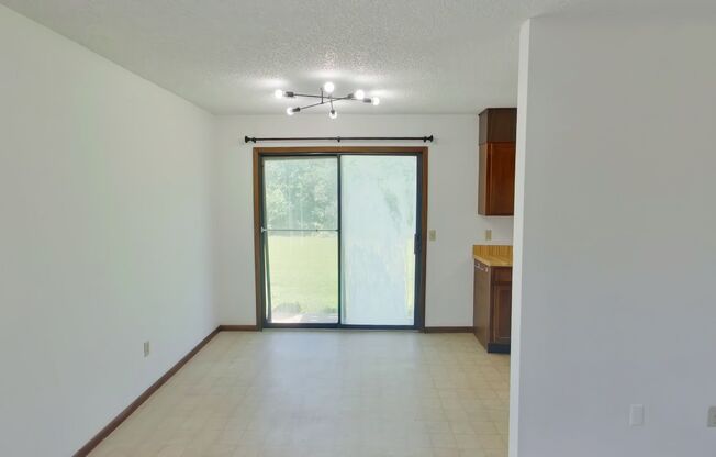 117 N Brunswick #C