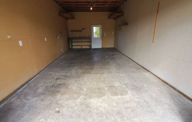 3 beds, 2 baths, 1,344 sqft, $2,195, Unit 31811-53