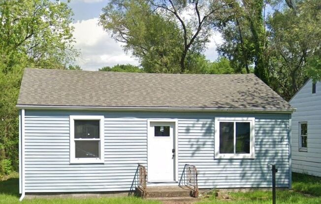 Amazing Deck at this 2 Bed 1.5 Home