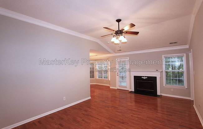 309 Hallwood Ct