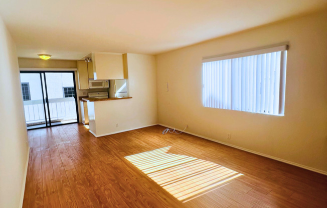 Studio, 1 bath, 500 sqft, $2,095, Unit 304