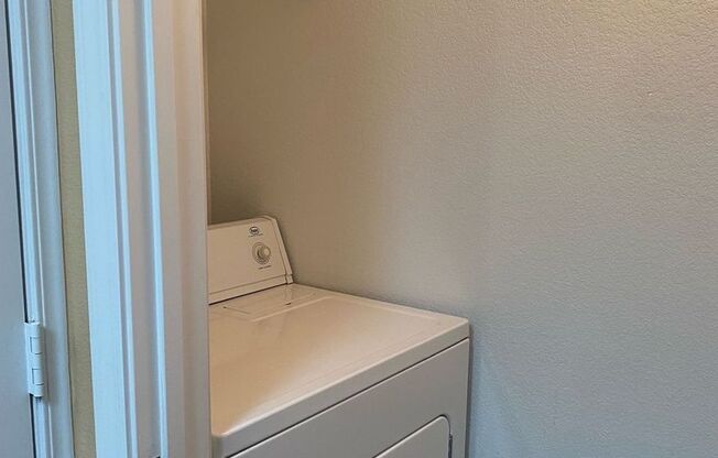 2 beds, 2 baths, $1,400