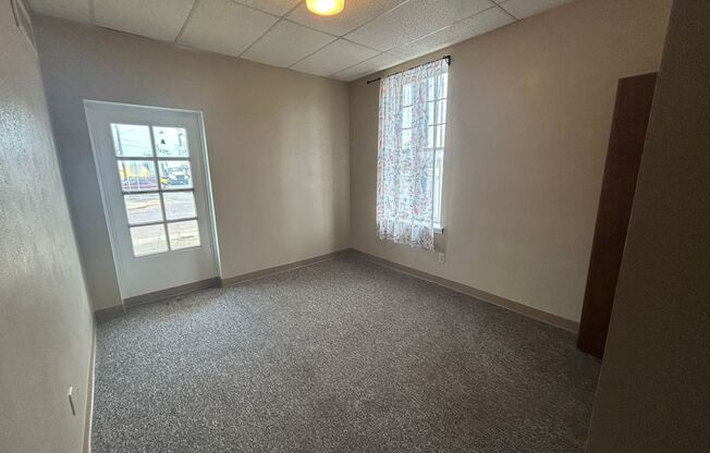 1 bed, 1 bath, 600 sqft, $550, Unit 211