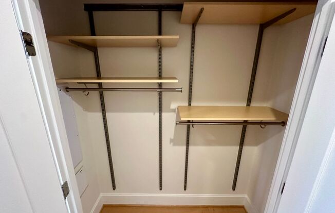 Studio, 1 bath, $2,275, Unit 324