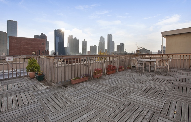 344 W 49 ST