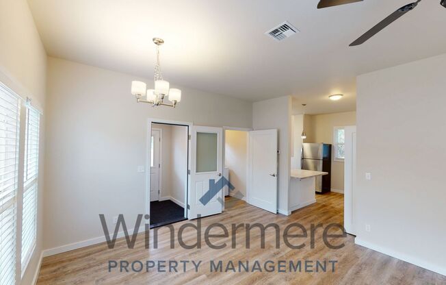 1322 East Alder