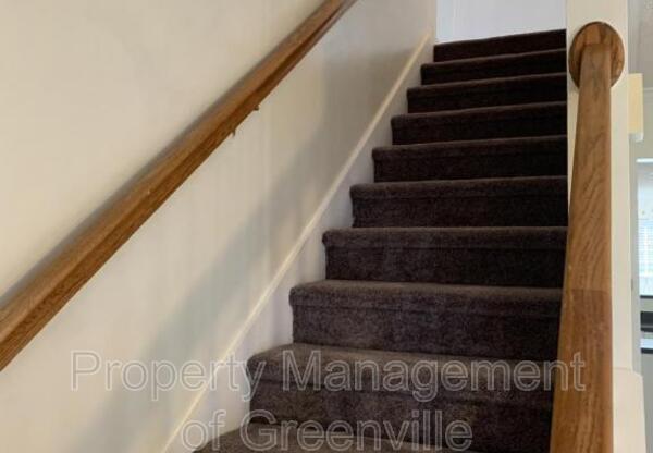 8 VLY GLN CT