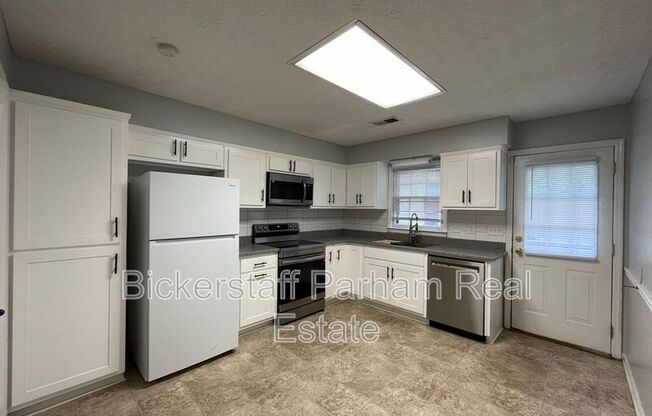 6323 OLDE TOWNE DR