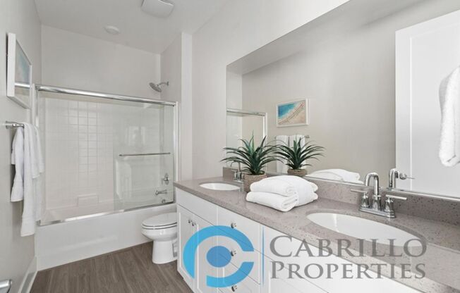 4 beds, 2.5 baths, $4,000, Unit 1626