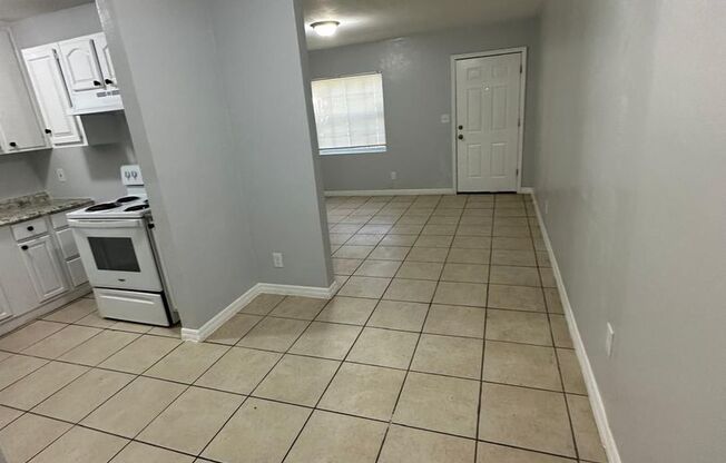 2 beds, 1 bath, 750 sqft, $900, Unit 1109