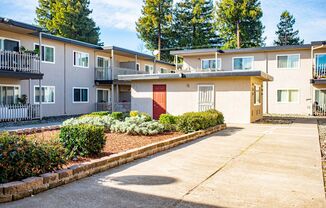 25173 Amador Royale Apartments