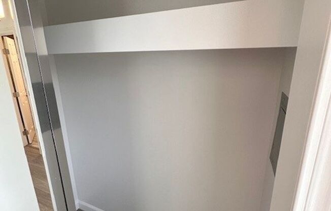Studio, 1 bath, 350 sqft, $1,895, Unit 3106
